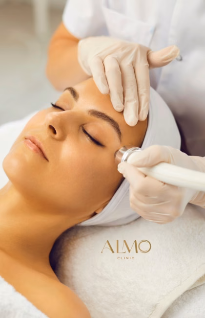 LHA LALA Peel glass skin facial resurfacing protocol at ALMO Clinic Bogotá