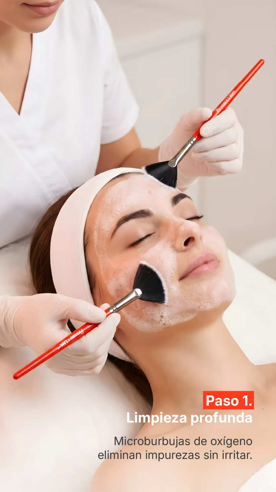 Paso 1 del protocolo LHA LALA Peel: limpieza profunda con LHALA Foam